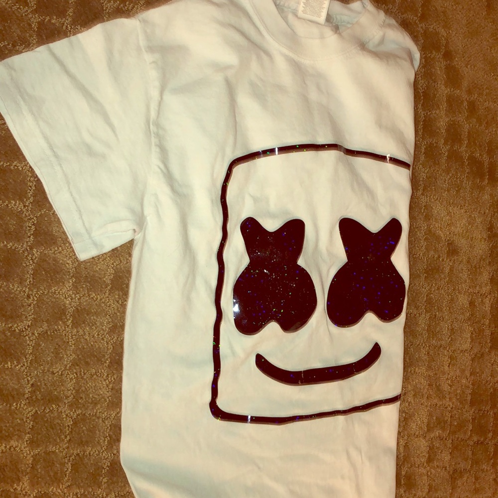 Marshmallow shirt